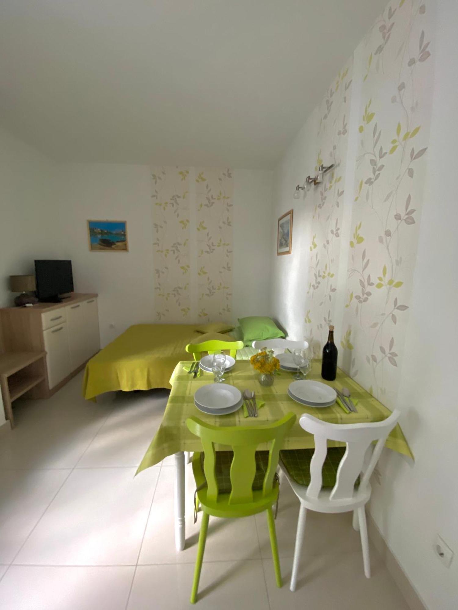 Apartments Ante Podaca Eksteriør billede